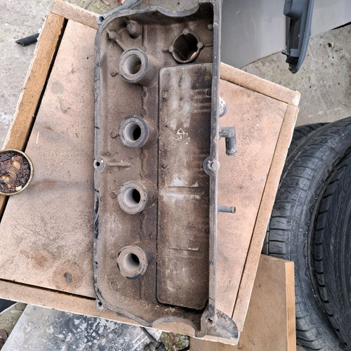 Suzuki Vitara valve cover 16v used