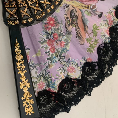 Vintage hand fan new