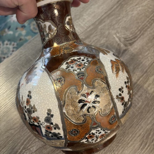 Satsuma handmade vase like new