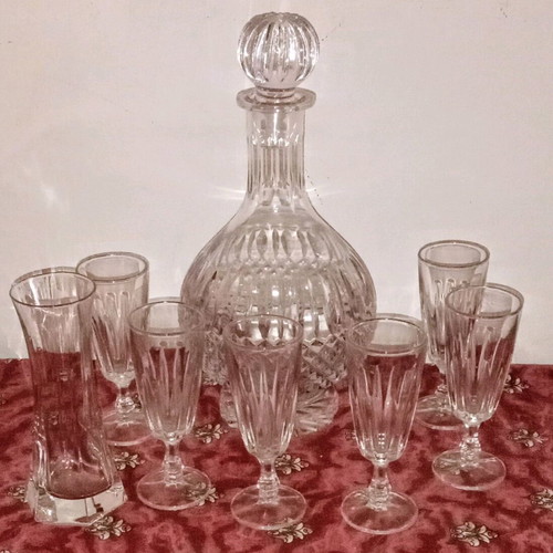 Crystal set for vintage 60s liqueur