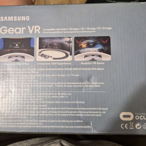 Samsung Gear VR SM-R322 virtual reality glasses new