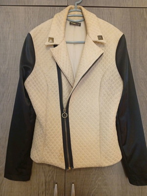 Be You jacket in gold and black color like new