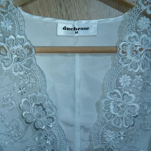 Women's satin nightwear set like new, size M, white with lace