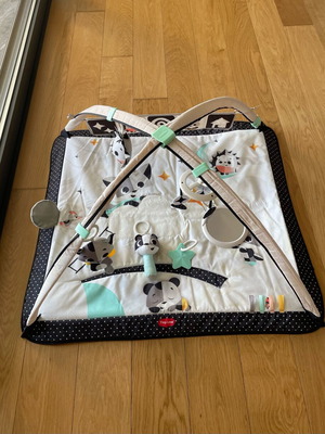 Χαλάκι δραστηριοτήτων Tiny Love Gymini Black & White Decor σαν καινούργιο