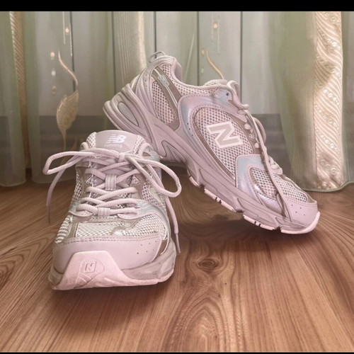 New Balance women's shoes size 40