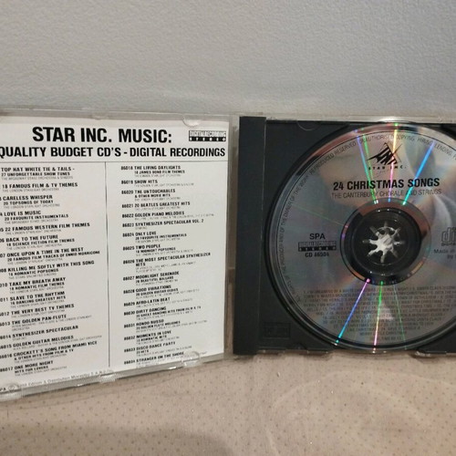 24 Christmas Songs CD like new, pop