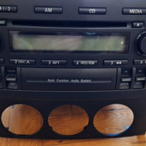 Mazda MX-5 NC factory radio CD system like new