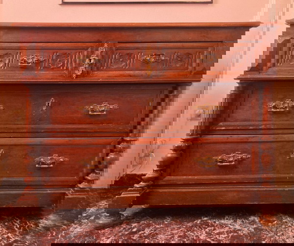 Συρταριέρα μεσοπολέμου