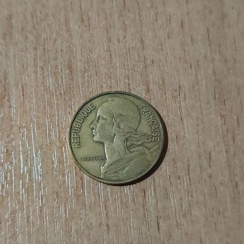20 Centimes French coin 1963 used, République Française