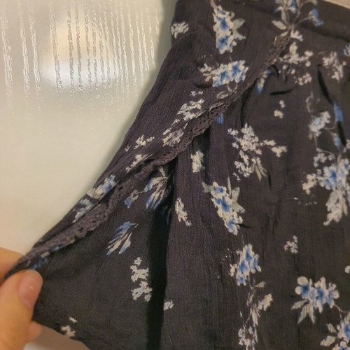 Shorts with floral pattern, like new, Pull & Bear, size L