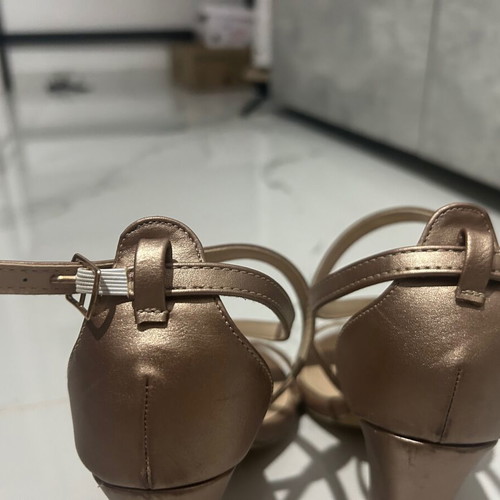 Summer sandals gold like new, size 38, 7 cm heel