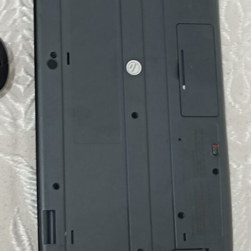 Logitech MK320 wireless keyboard and mouse combo like new