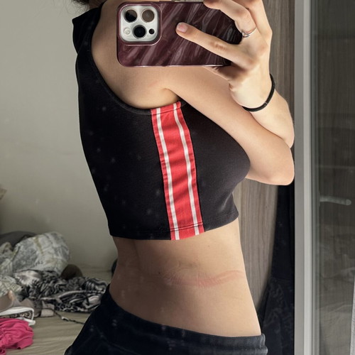 Crop top black and red with white stripes Pull & Bear like new