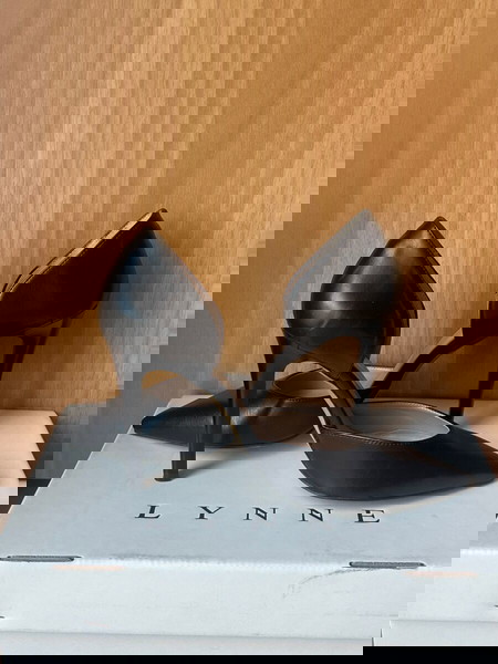 LYNEE Μαύρη Γόβα