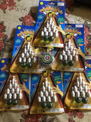 Mini bowling toys new with 6 cards and yo-yo