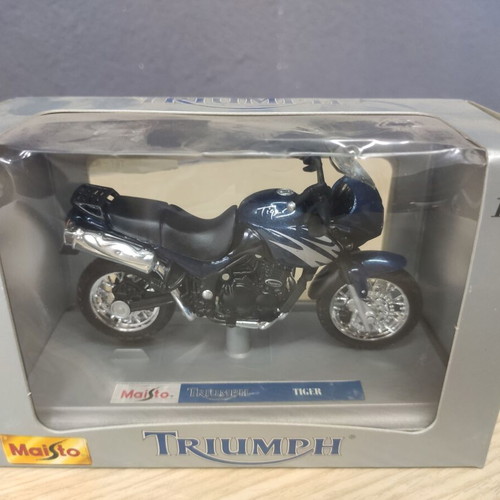 Maisto Triumph Tiger scale model 1/18