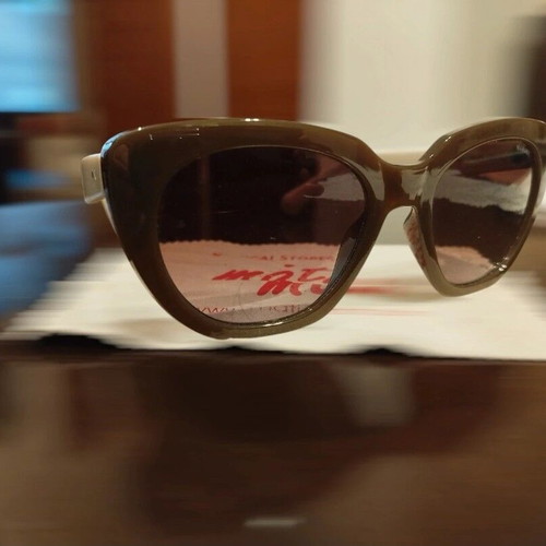 Marabu cat-eye sunglasses like new, brown with white arms