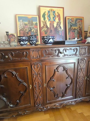 Buffet in like new condition