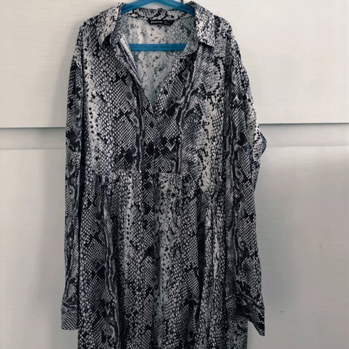 Stradivarius Mini Dress with Snake Print, Size L, Like New