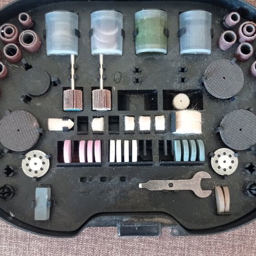 Modeling accessories Parkside used with some missing parts