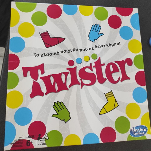 Twister board game like new by Hasbro for 2+ players 6+ years