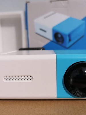 Mini Led Projector used with HDMI, USB, RCA ports