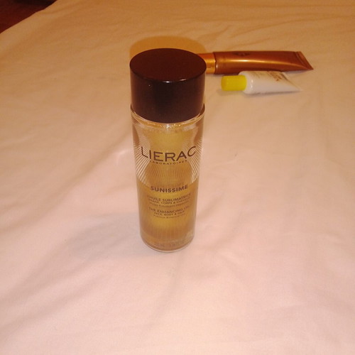 The Perfect Summer Set with Lierac Sunissime Oil and Charlotte Tilbury Contouring Body