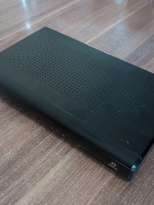 NOVA DS831IMH Decoder like new with power and scart cables