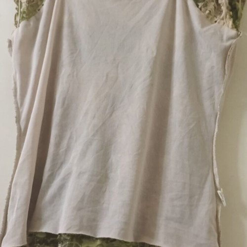 Women's top green, like new, size L