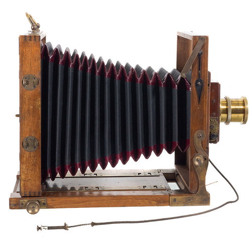 Wooden photographic camera 1908 used