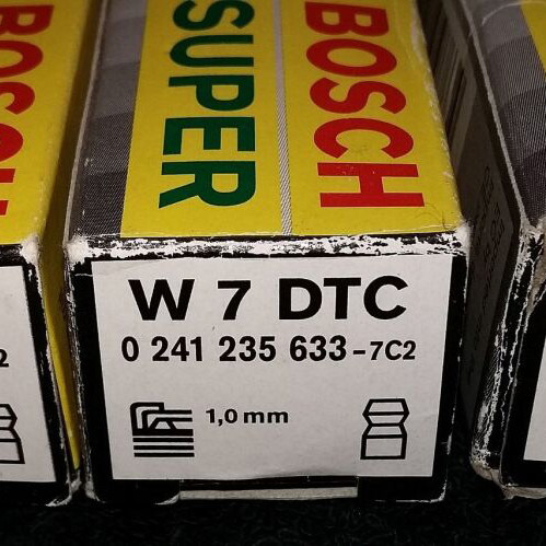 Bosch W7 DTC spark plugs new, pack of 3