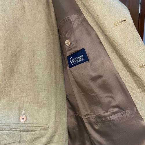 Linen suit like new, mustard color