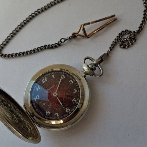 Molnia pocket watch 1970 used, mechanical winding over 48 hours autonomy