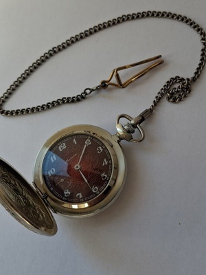 Molnia pocket watch 1970 used, mechanical winding over 48 hours autonomy