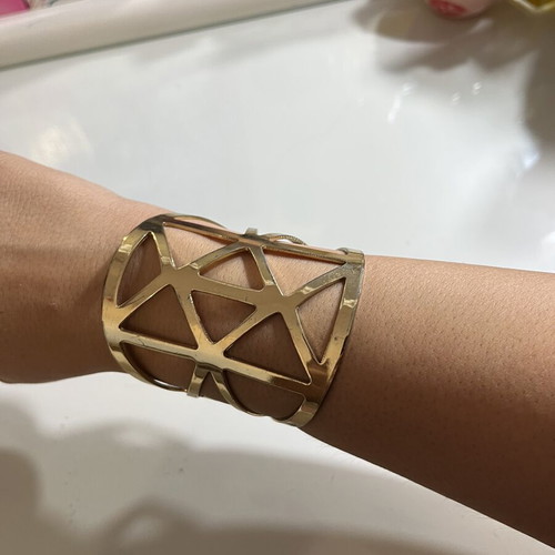 Gold bracelet like new