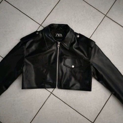 Zara jacket black like new, size S