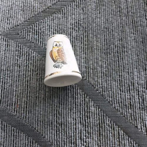 Porcelain thimbles collection like new, pack of 8 pieces