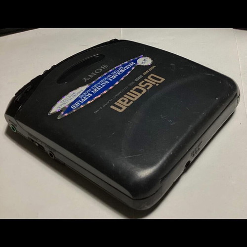 Sony Diskman D-143 used with rechargeable battery