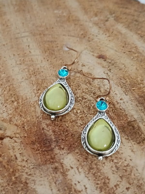 Bohemian style drop-shaped metal earrings new