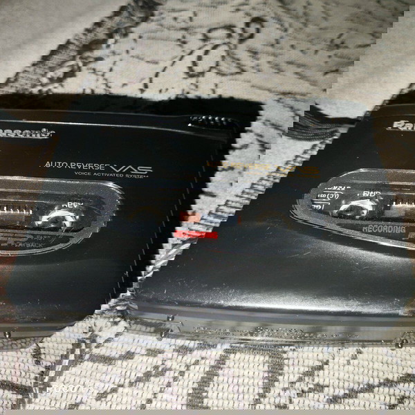 Panasonic RQ-L400 -