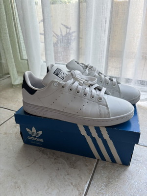 Adidas Stan Smith sneakers like new, size 38, white