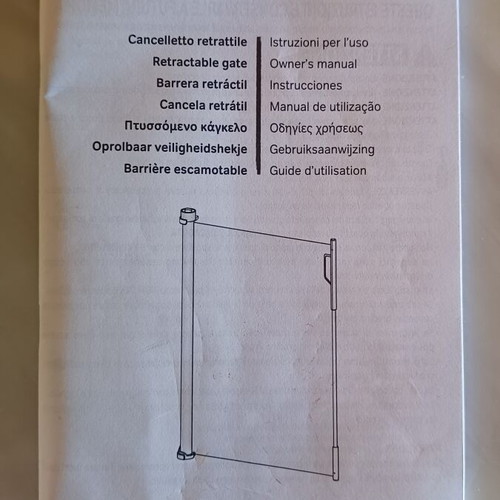 Giordani Retractable Safety Gate for Children and Pets like new