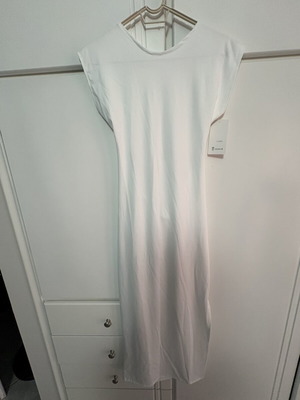 White long dress with elastic back and side slit, new