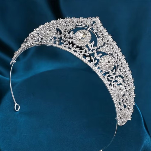 Bridal tiara with crystal rhinestones, unused