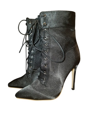 Booties size 40 new, black with 11.5 cm heel