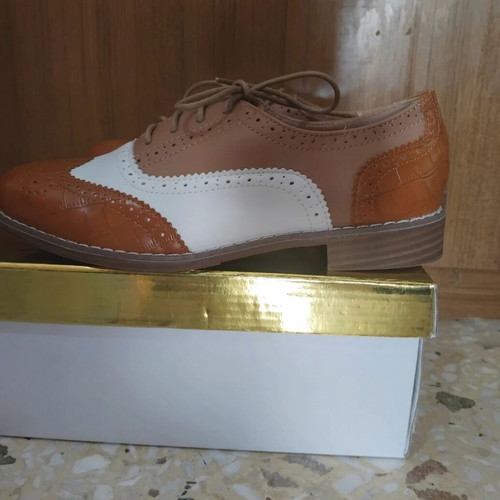 Oxford women's shoes new, size 37, two-tone design