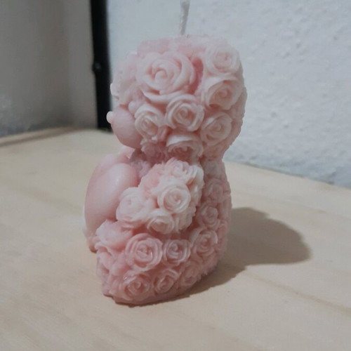 Scented Bear Handmade Coconut Wax Candle Like New