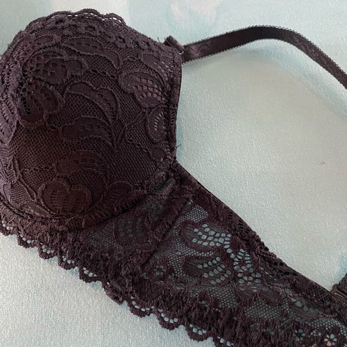 Black Ancona bra with lace like new