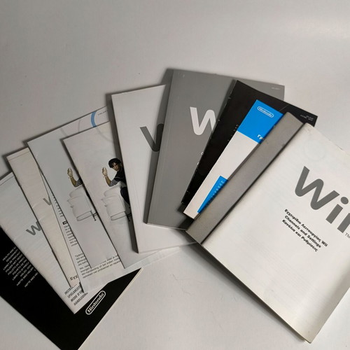 Nintendo Wii Manual set used in very good condition