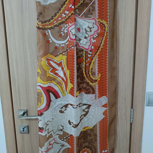Scarf like new with colorful lachour pattern, can be worn as pareo